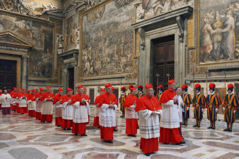 Poche ore al conclave