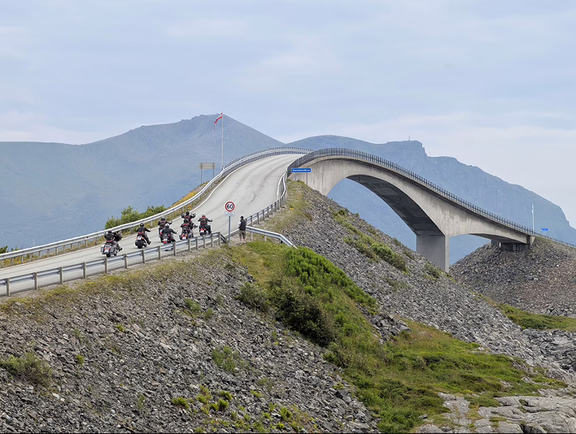 Strada atlantica: Sotrseisundetbroa.