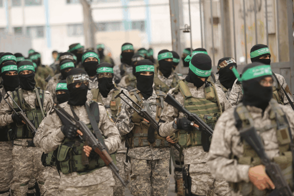 Militanti delle Brigate al-Qassam.