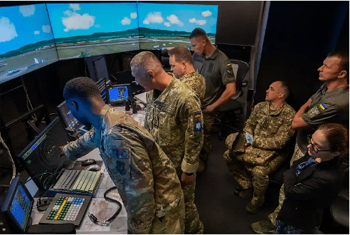 Un centro di comando che si avvale di moderne tecnologie.