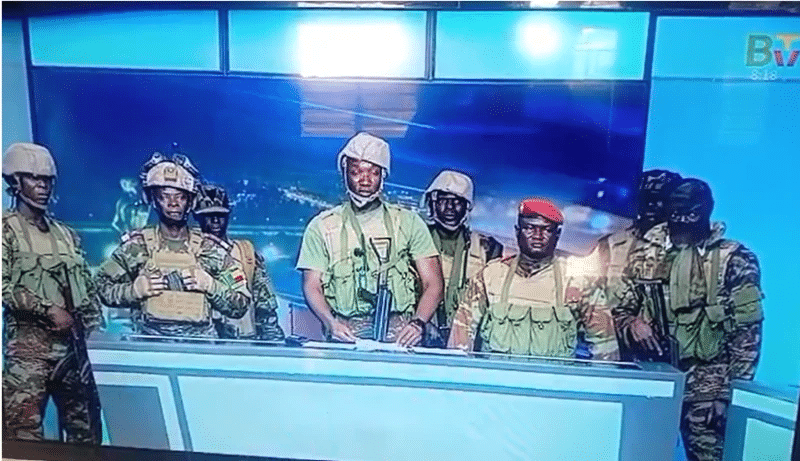 Benin: annuncio alla TV di Stato di un gruppo di militari.