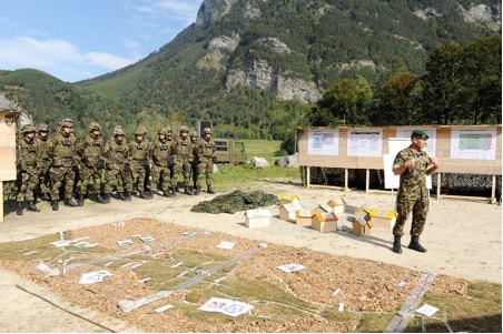 Mil ad una discussione tattica (© Mediathek VBS)