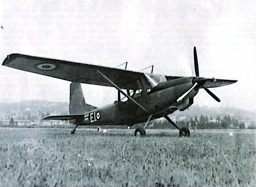 L'aereo STOL della Siai-Marchetti SM.1019 è in servizio come aereo da ricognizione e di collegamento con l'ALE. Una turboelica Allison 250-B17 da 298 kW permette una velocità massima di crociera di 152 nodi (313 km/h). I piloni subalari permettono di montare pod per mitragliatrici, lanciarazzi da 68 mm o serbatoi.