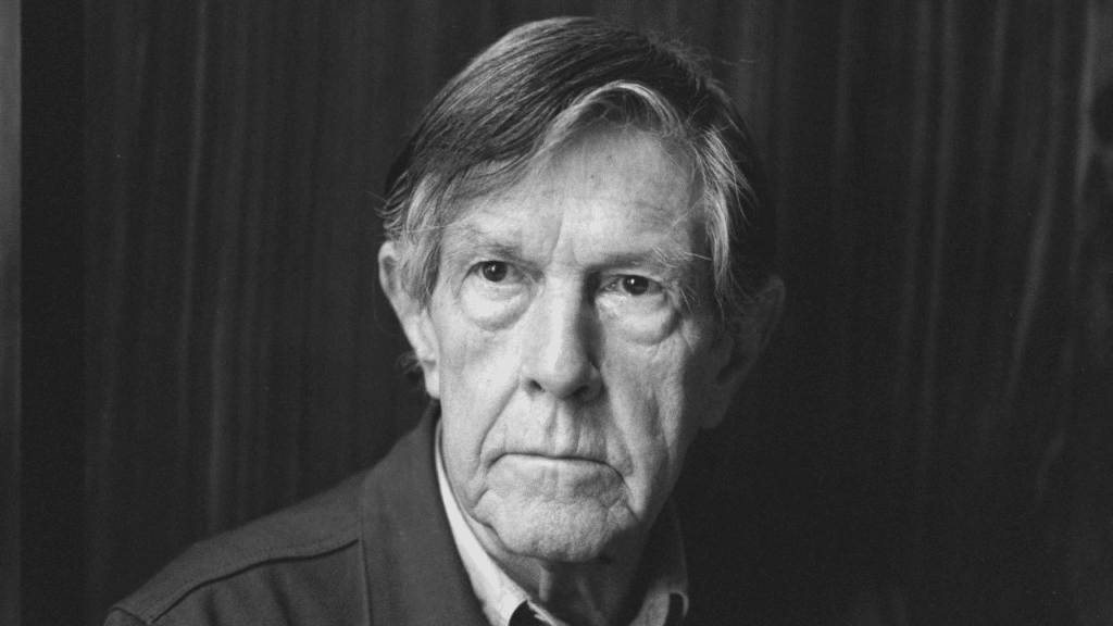 John Cage in una foto del 1988.