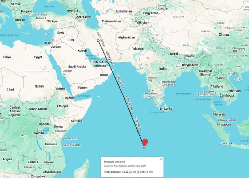 La posizione della base di Diego Garcia rispetto all'Iran.