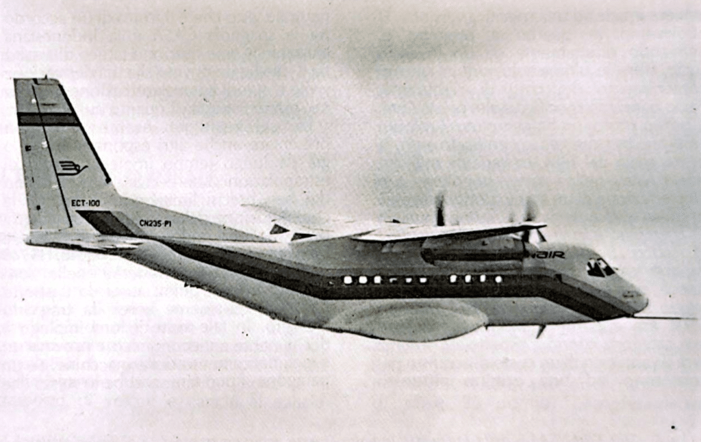 Il nuovo aereo da trasporto CASA-Nurtanio (Airtec) CN-235, sviluppatp congiuntamente dalla Spagna e dall'Indonesia per rispondere ad esigenze militari e civili. Gli usi militari includono sorveglianza marittima, MEDEVAC e trasporto truppe.