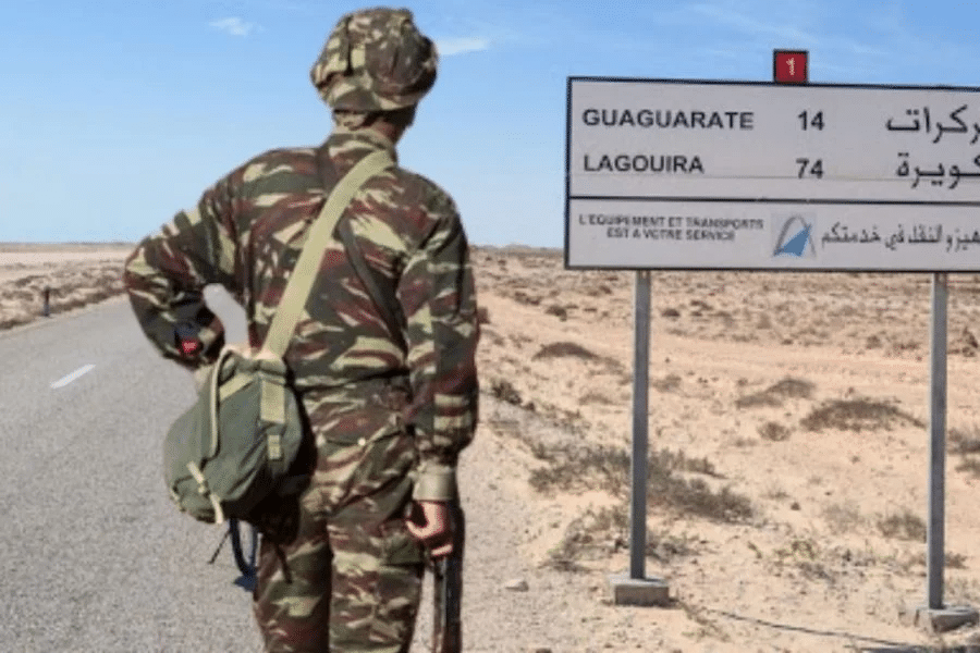 Una strada presidiata dai militari lungo le zone interessate dalla contesa territoriale.