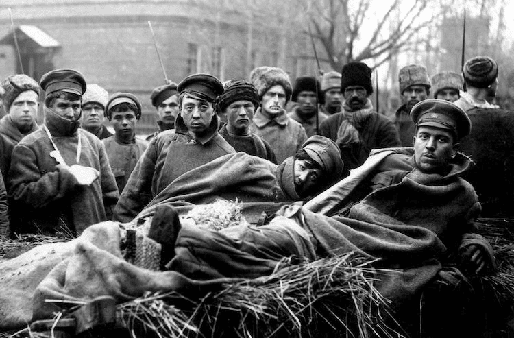 Soldati dell'Armata Rossa feriti durante gli scontri del 1919.