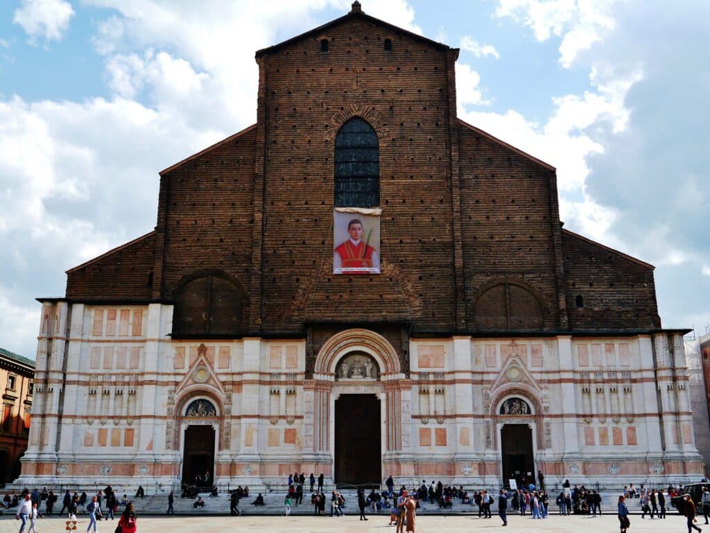 Facciata della basilica di San Petronio a Bologna